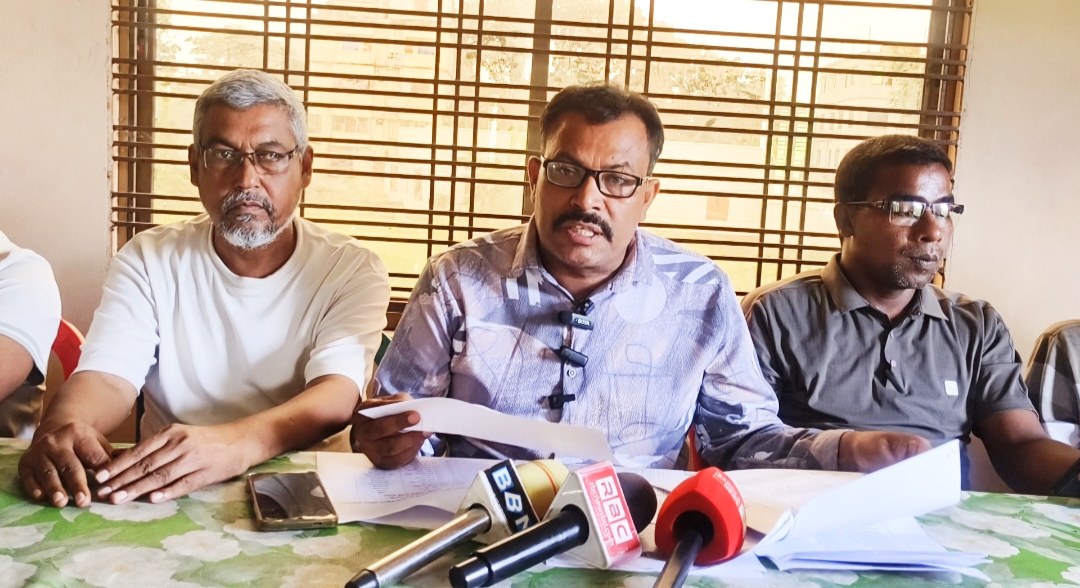 মেয়াদ উত্তীর্ণের আগেই রাজশাহী জেলা ট্রাক শ্রমিক ইউনিয়নের নির্বাচনের দাবী ভিত্তিহীন ও ষড়যন্ত্রমূলক: সভাপতি মাইনুল হক মানা