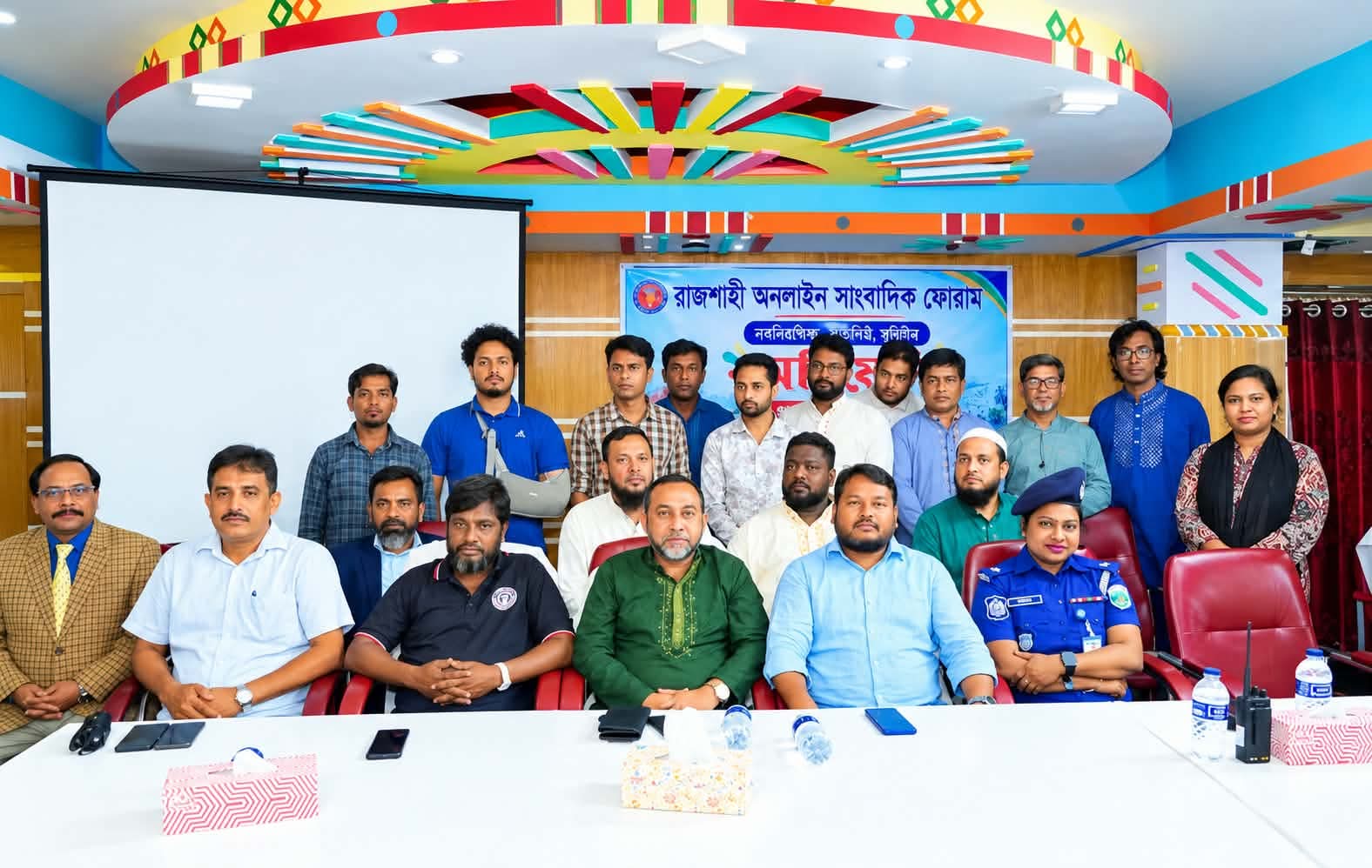 'রাজশাহী অনলাইন সাংবাদিক ফোরাম'র নবনির্বাচিত কমিটির অভিষেক, প্রধান অতিথি রাসিক প্রশাসক রিটন