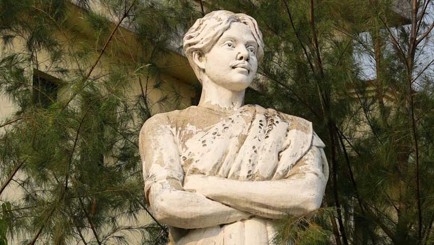 নজরুল বিশ্ববিদ্যালয়ে ভালো নেই নজরুলের ভাস্কর্য