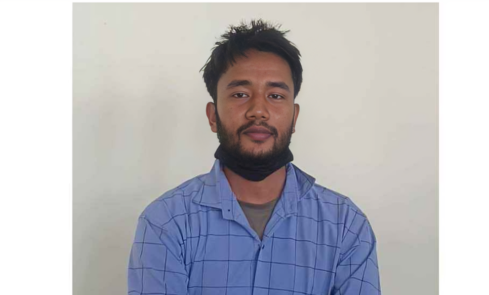 ভর্তি পরীক্ষার হলে চ্যাটজিপিটি ব্যবহার করে নকল, অতঃপর...